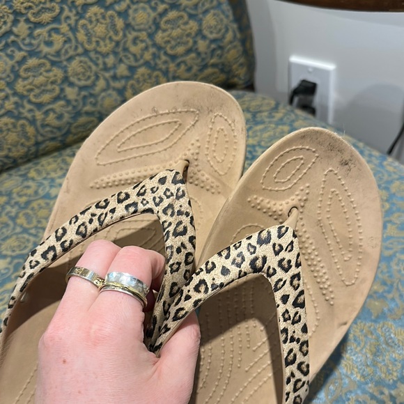 Tan and Cream Casual Flip Flops with Animal Print - Picture 4 of 4